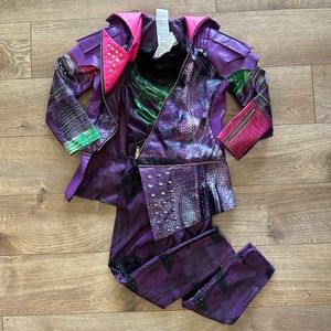 Descendants Mal costume size 4-6